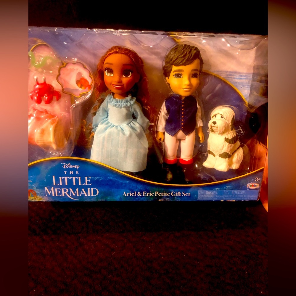 Disney Little Mermaid Ariel and Eric Petite Gift Set 2023 New in Box